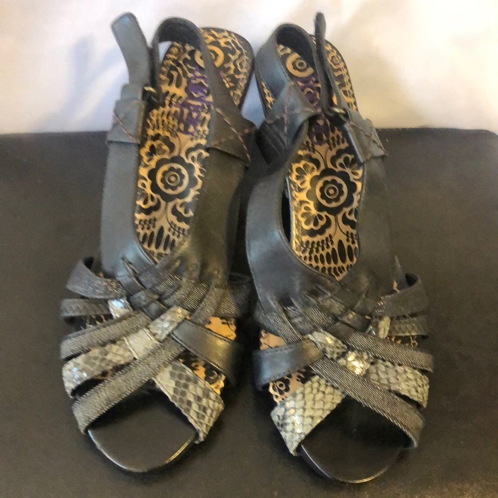 🔴 2 for $25 Indigo By Clark's Calabria Sandals size 10